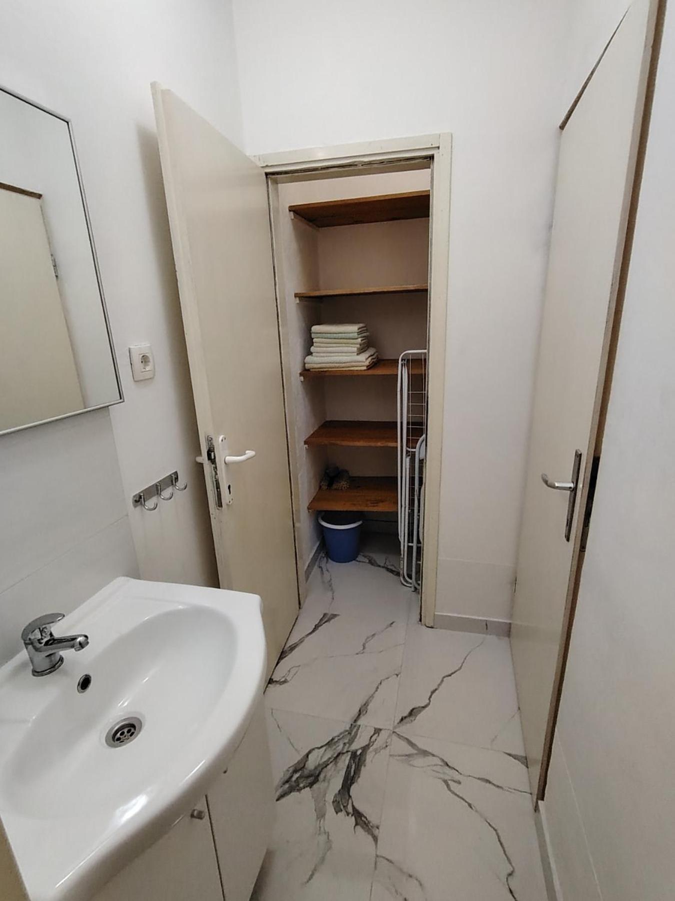 Studio-Apartman Ella โปเรช ภายนอก รูปภาพ