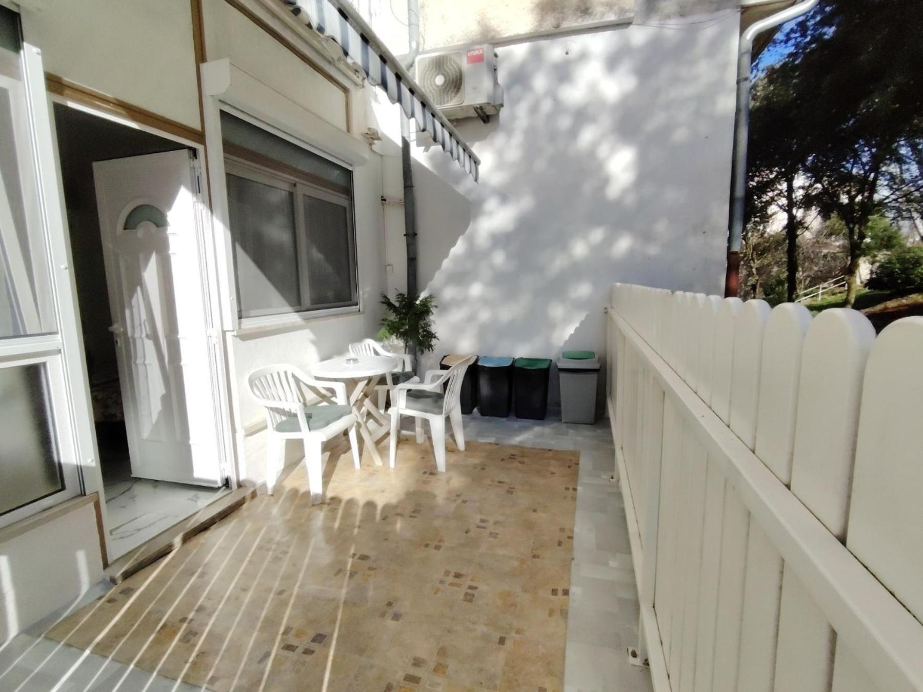 Studio-Apartman Ella โปเรช ภายนอก รูปภาพ